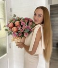 Dating Woman : Lisa, 33 years to Ukraine  Dnipro